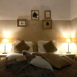Kamer met een Queen Size Bed